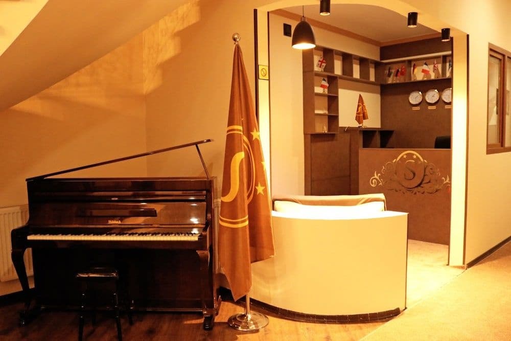 Sisno Hotel - photo 2