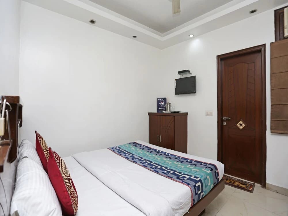 OYO 1660 Hotel Topaz - photo 4