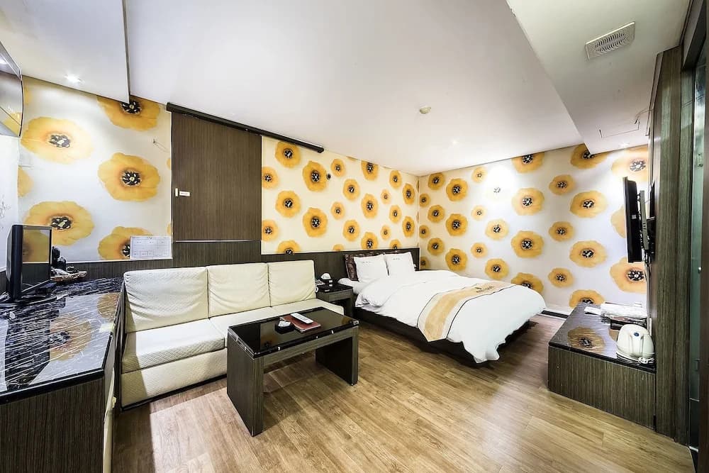 Hotel Flower - photo 4