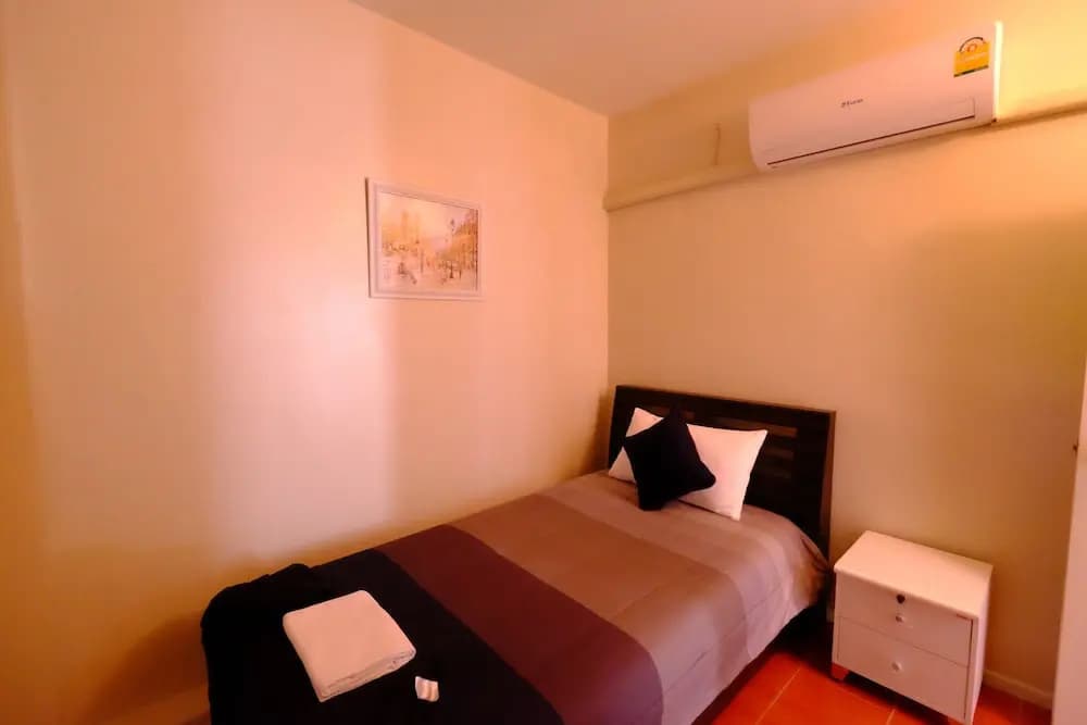 ADD Home Hostel - photo 4