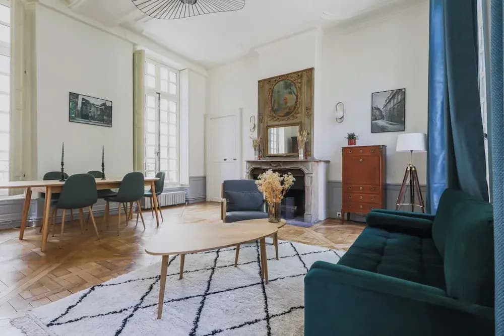 Apartment in Notre-dame Cathedral - photo 8
