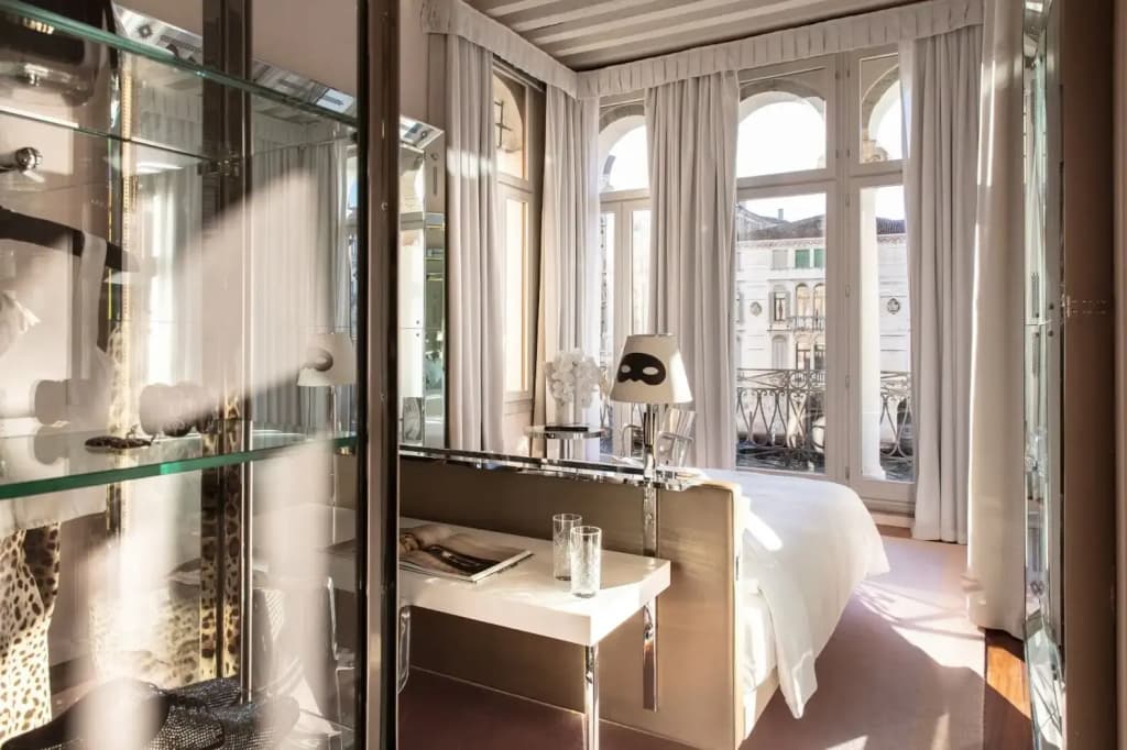 Palazzina Grassi Hotel - photo 10