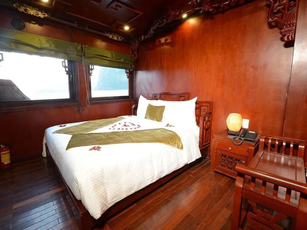 Halong Royal Palace Cruise - photo 2