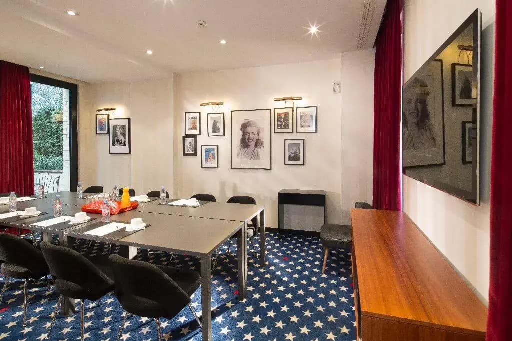 Platine Hotel - photo 13