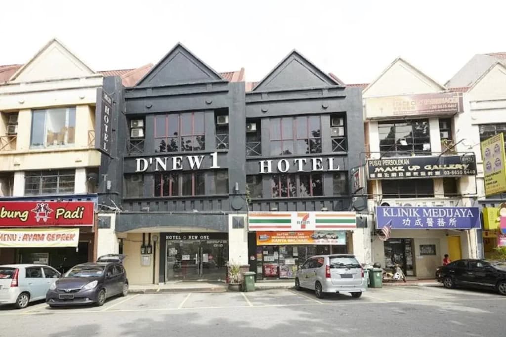 D'New 1 Hotel Near Sunway Pyramid, 6 Min Only - photo 1