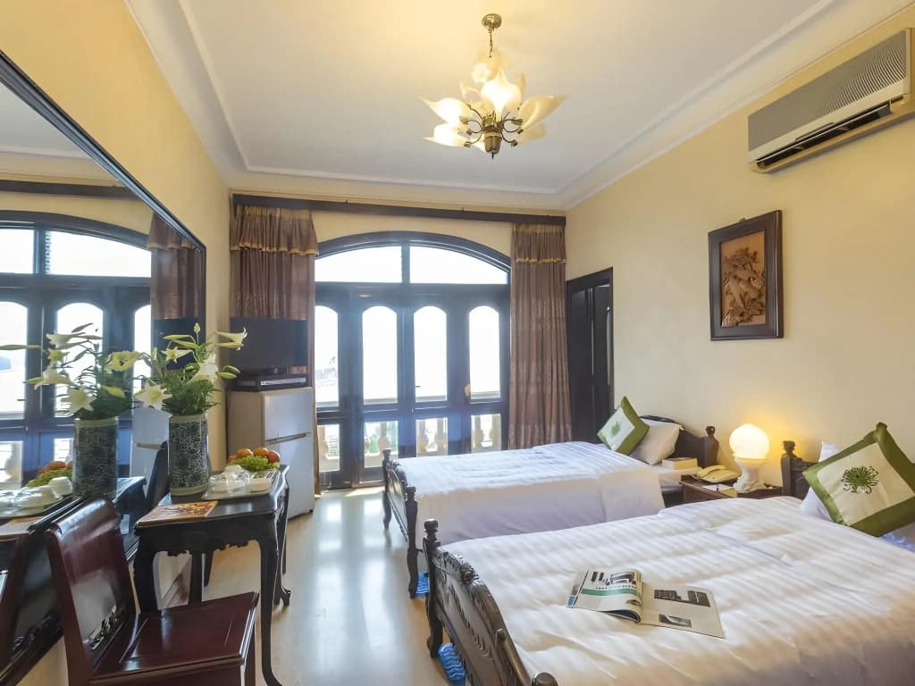 Dragon Hotel - photo 4