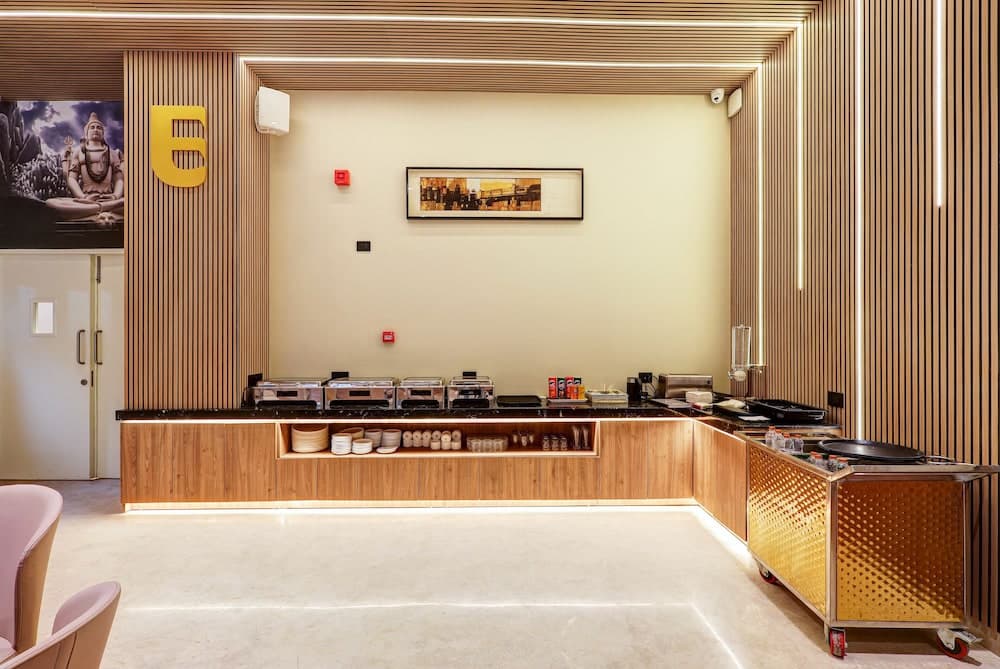 Hotel Premier Inn - photo 24