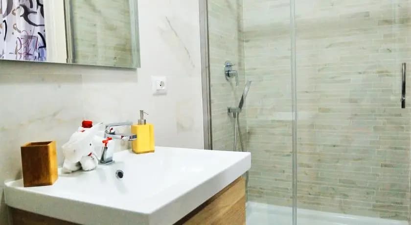 Lilian Home - photo 8