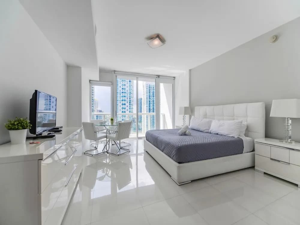 Icon Tower 3 - photo 3