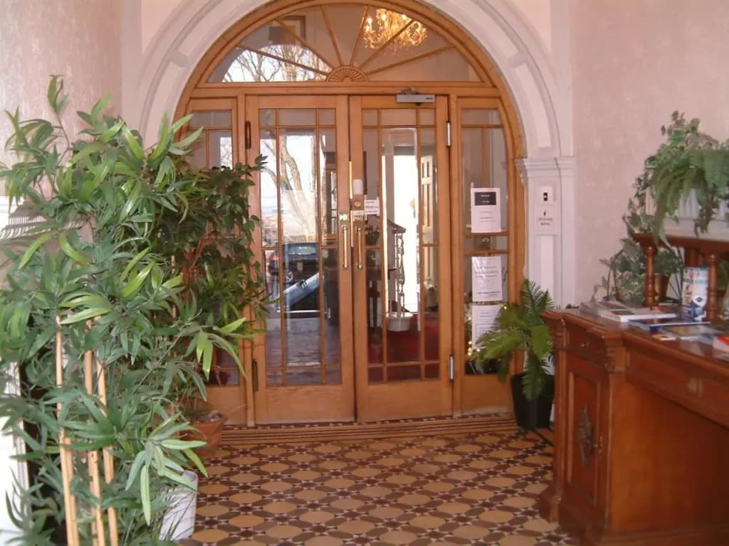 Terrace Hotel - photo 19