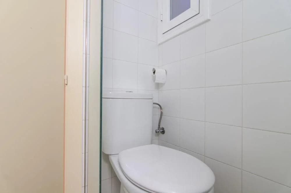 Beach Apartments - photo 8