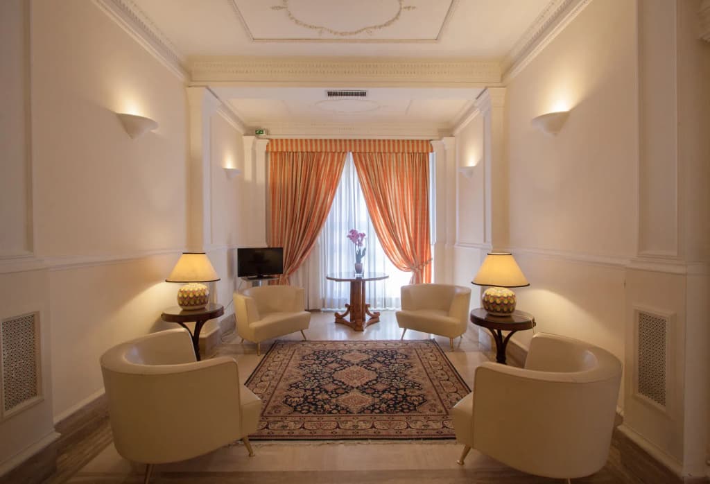 Laurentia Hotel - photo 13
