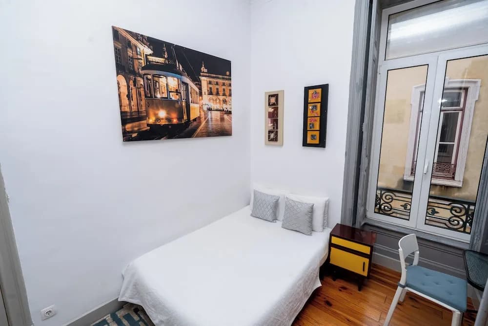 Studio Apartment Located Central Lisbon - photo 2