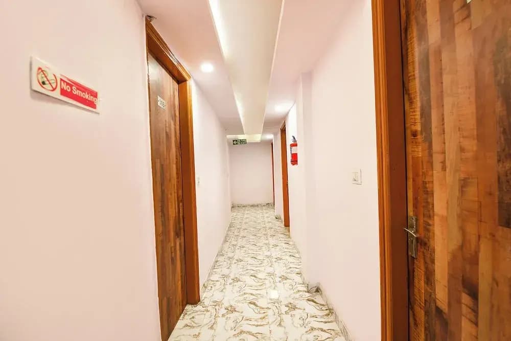 Fabhotel Ak Continental - photo 9