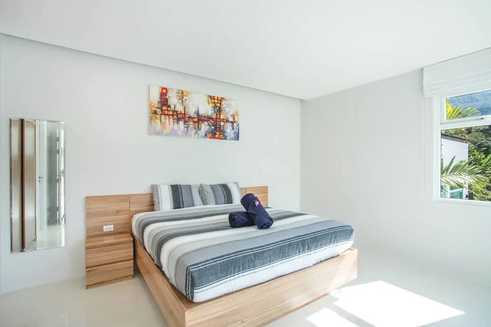 Elegant Designer 4BR Pool Villa Skylight - photo 4