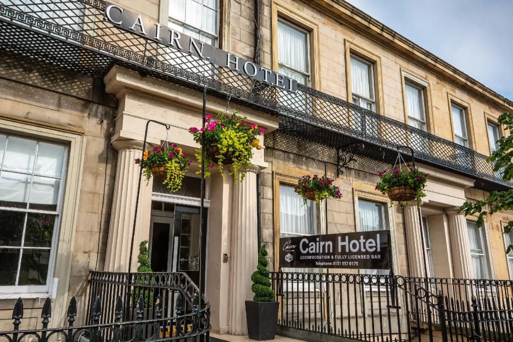 Cairn Hotel - photo 1