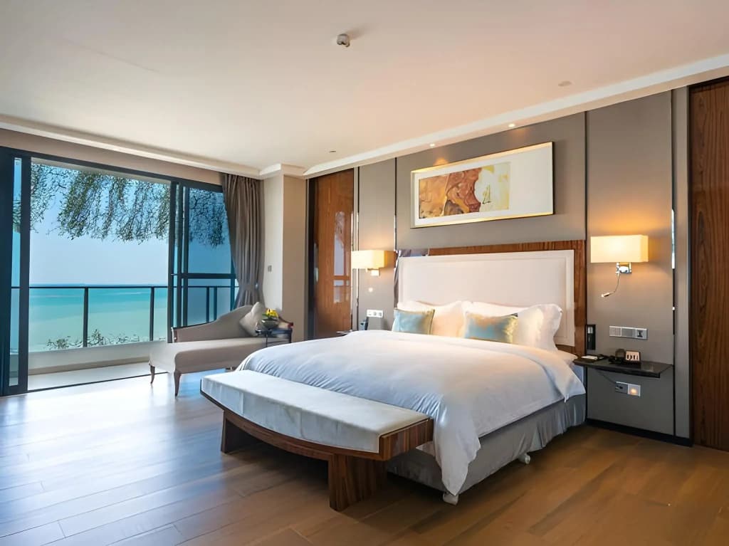 Forest City Marina Hotel - photo 4