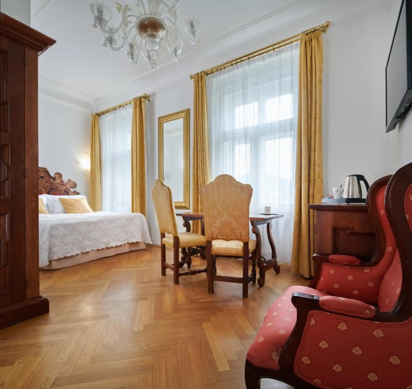 Charles Bridge Palace - photo 4