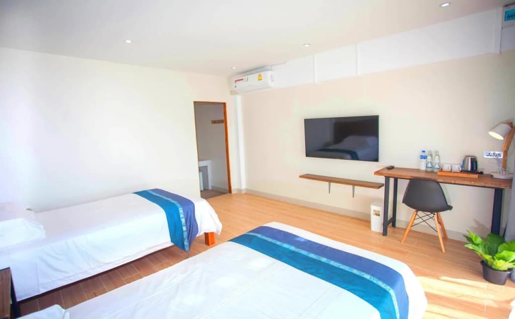 Celosia Guesthouse - photo 4