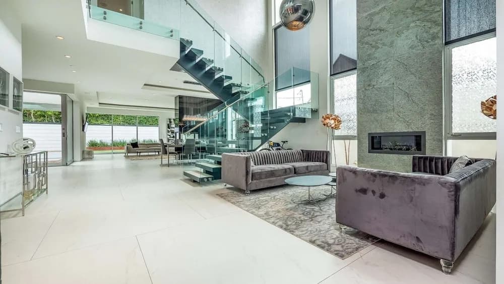 Villa Ever - photo 1