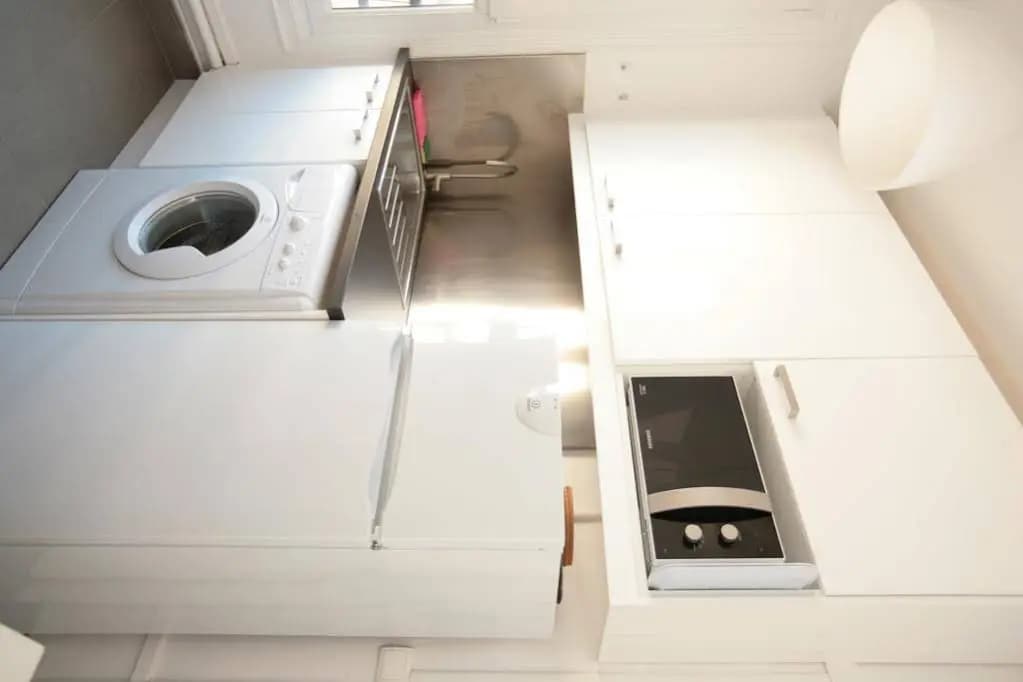 Sunny Saint Germain 1 Bdrm (158) - photo 11