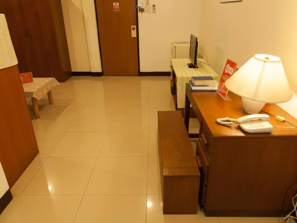 ZEN Rooms Best Pratunam - photo 5