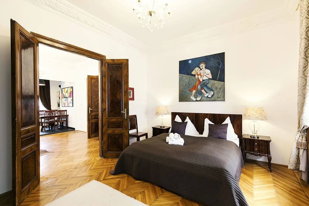 7th Heaven Vienna Center Apartments - photo 4