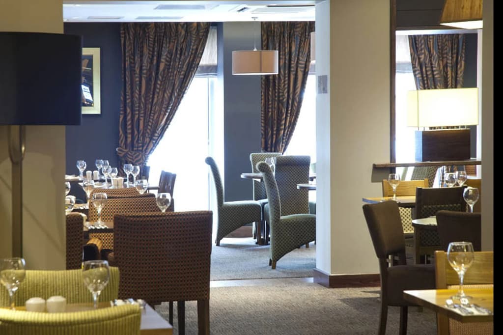 Premier Inn London Ealing - main photo