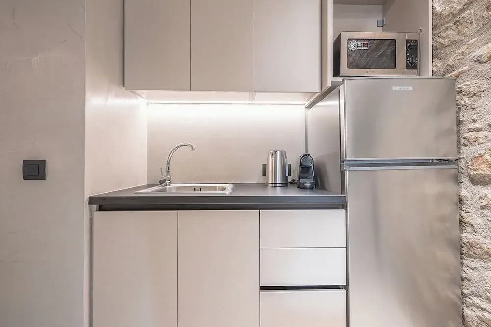 Apollonos 28 Luxury Suites - photo 20