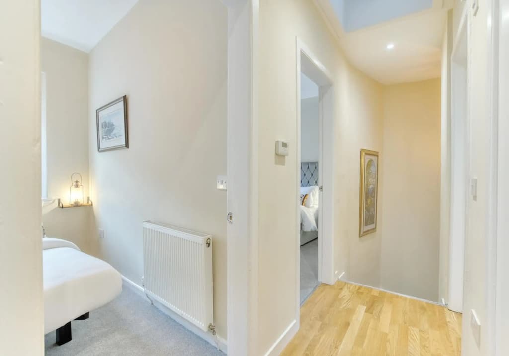 The Gloucester Lane Residence - photo 15