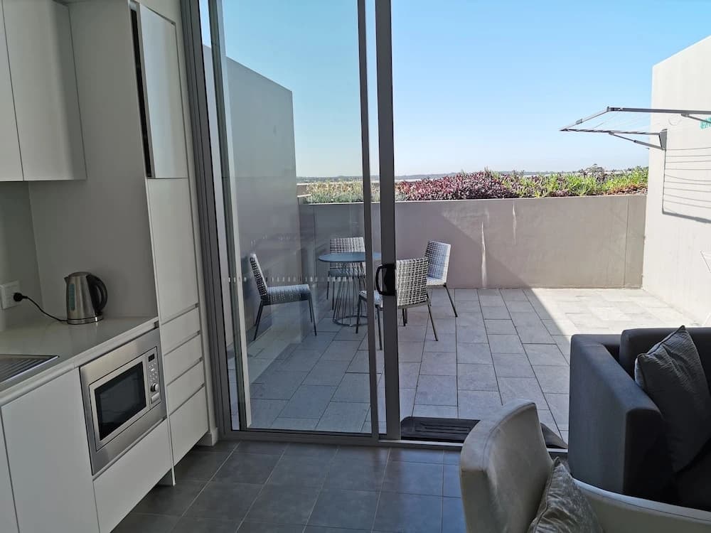 Top Level Large One Bedroom Apartment - photo 7