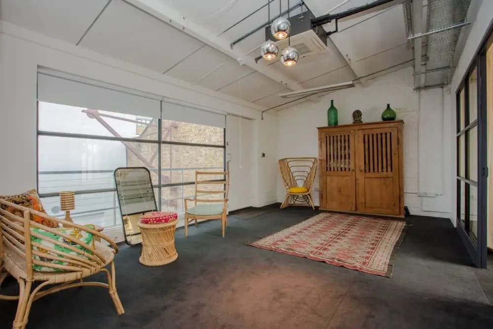 Quirky Penthouse Conversion Near Battersea Park - photo 13