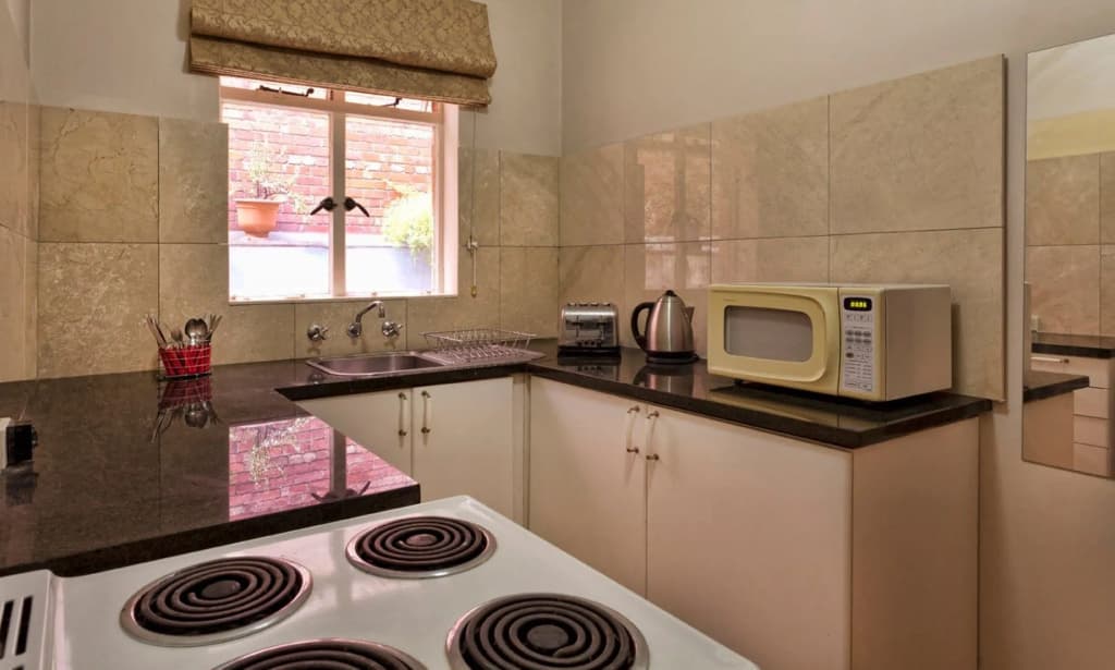 City Centre Budget Hotel - photo 20