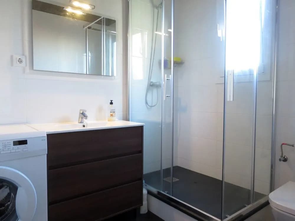 Avenida Apartments Ramon Turro - photo 5