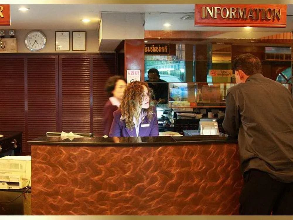 Pradipat Hotel - photo 13