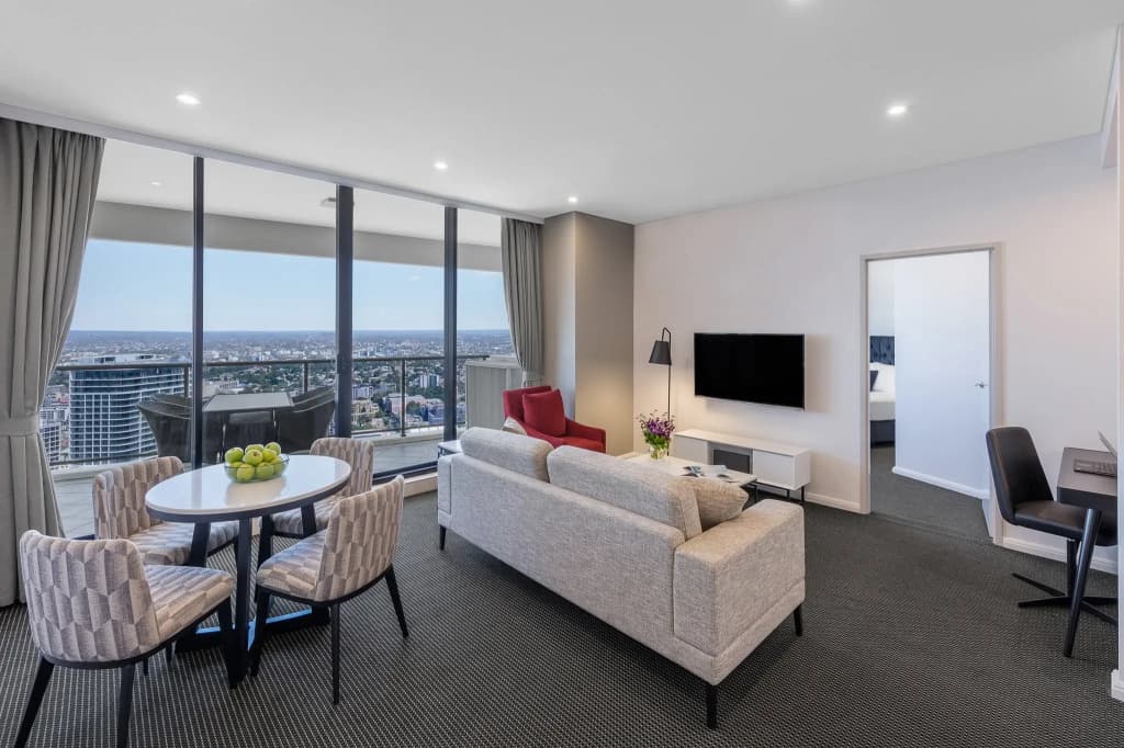 Meriton Suites Kent Street, Sydney - photo 23