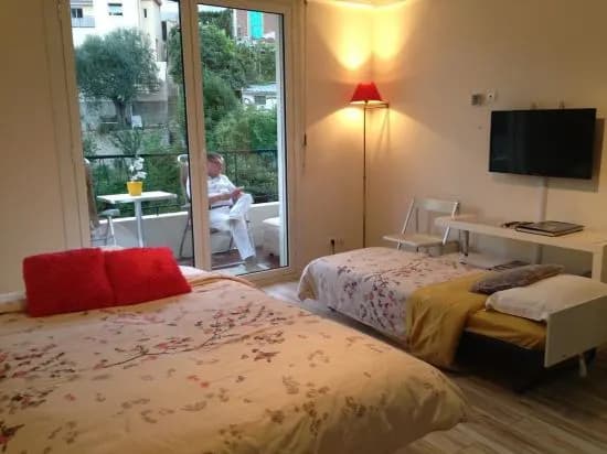 Le Christina-La Madeleine Apartment - photo 3