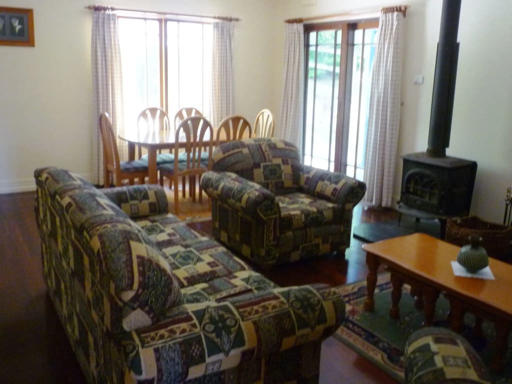 Whispering Pines Cottages - photo 4