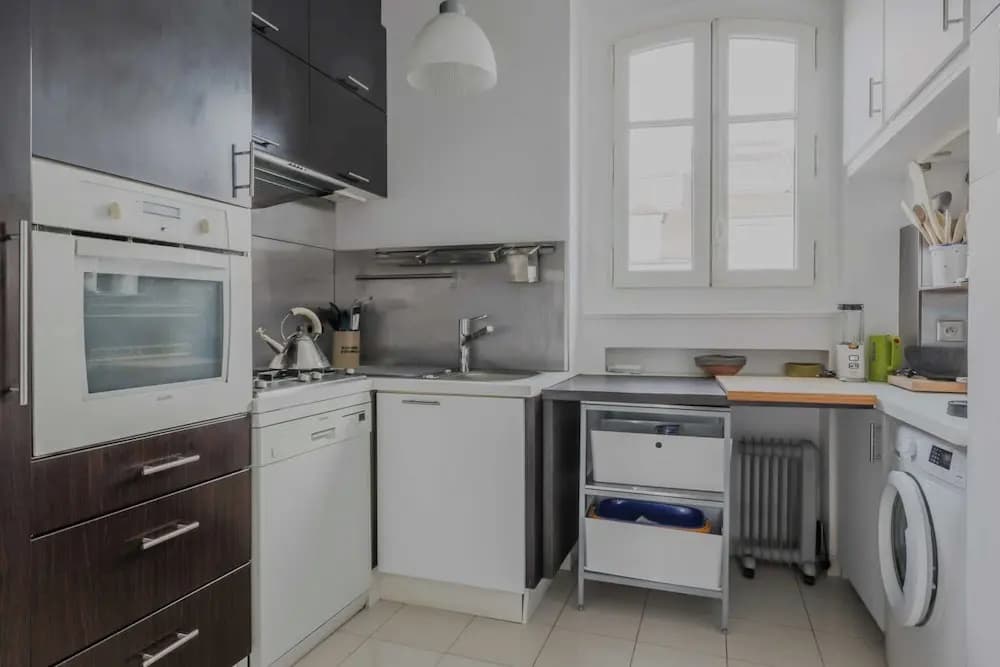 Magnificent Apartment- 2br/4p- Near Sacre-coeur - photo 15