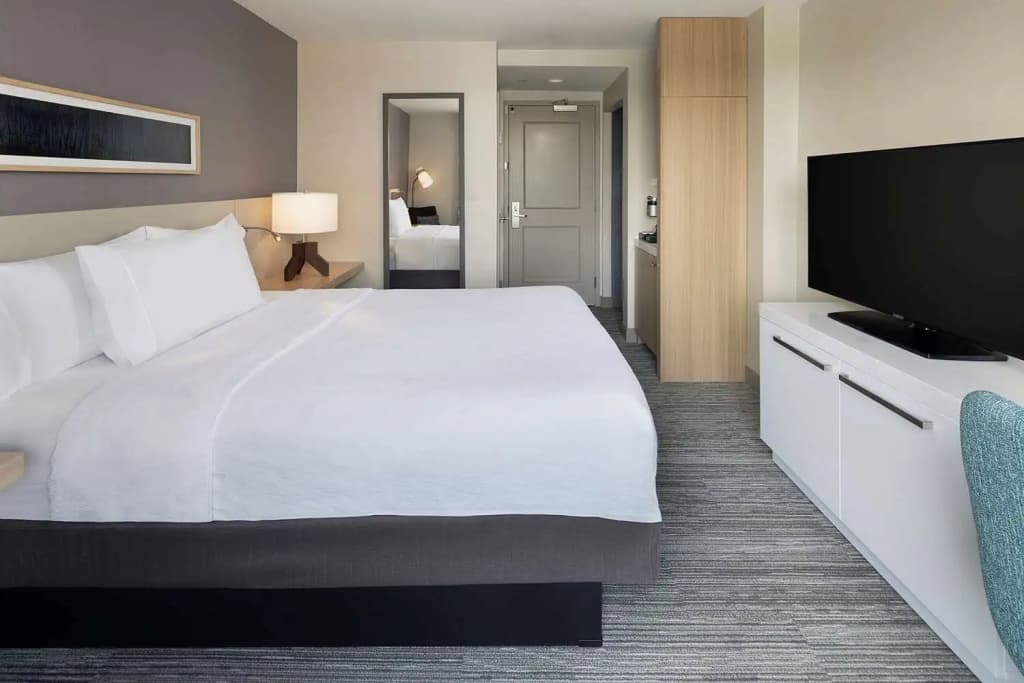 Hilton Garden Inn Queens/JFK Airport - photo 41