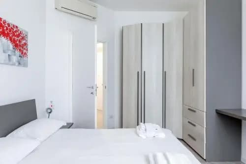 Piazza De Angeli M1 Comfortable Flat With Balcony - photo 3