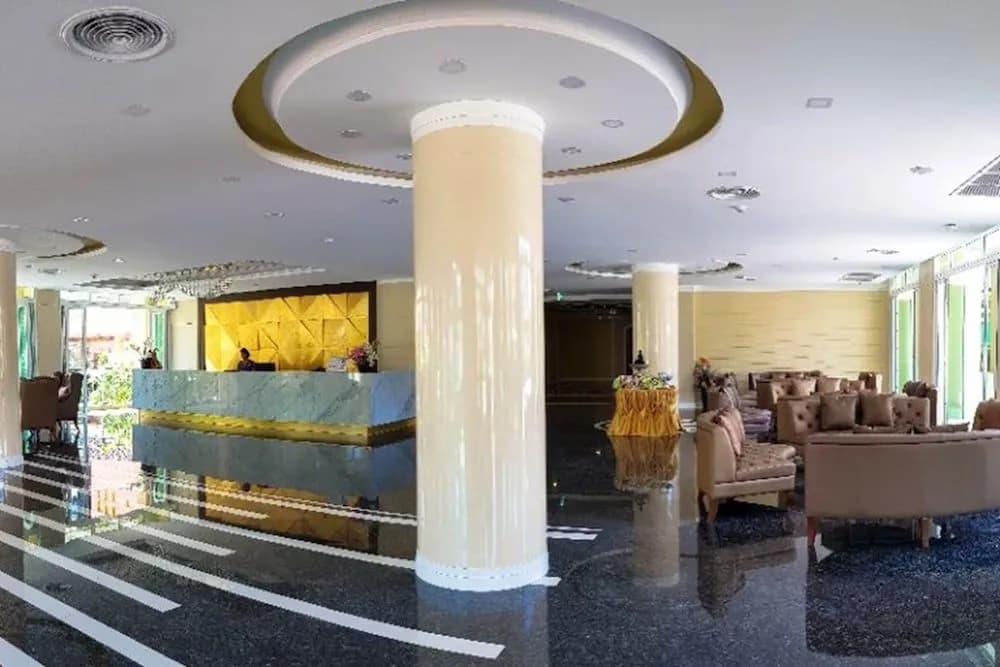 Crystal Luxury Hotel - main photo