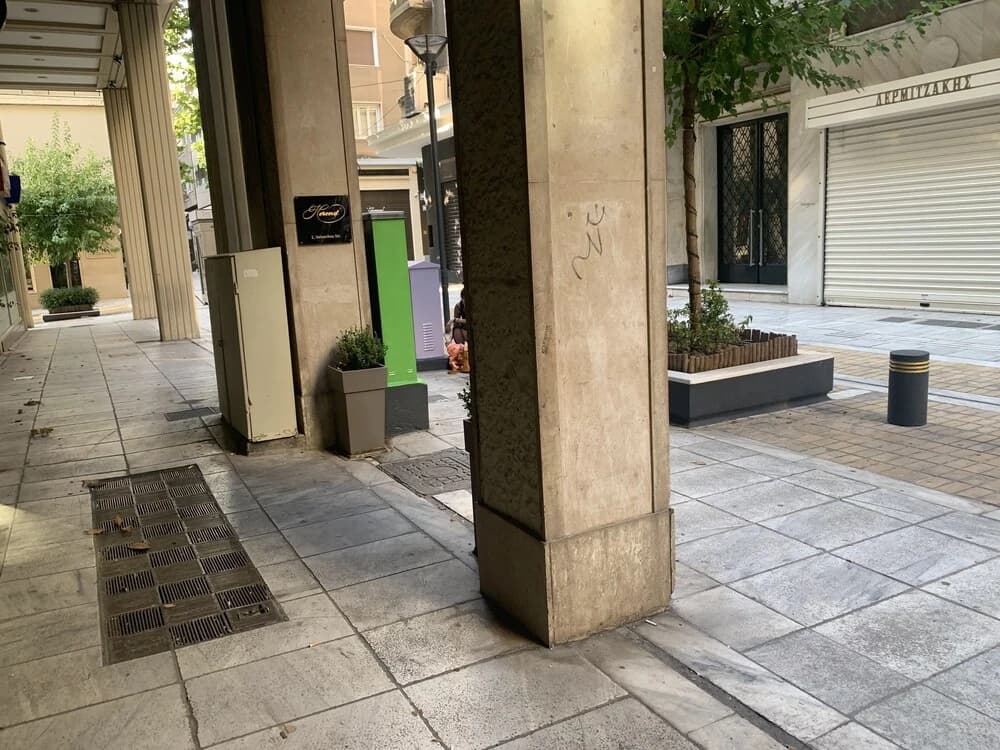 Urban flat next to Syntagma Square - photo 10