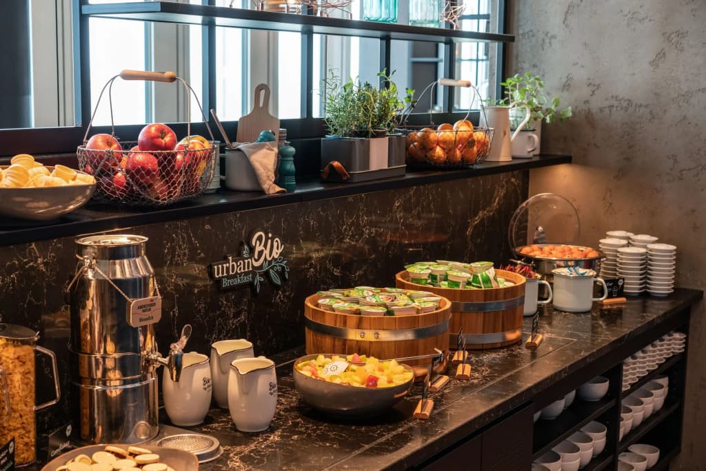 Motel One Berlin-Upper West - photo 27