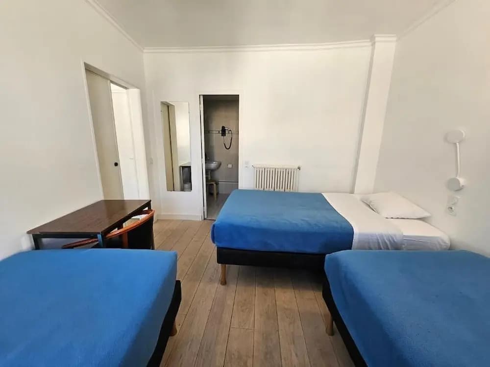 Hotel La Louisiane - photo 35