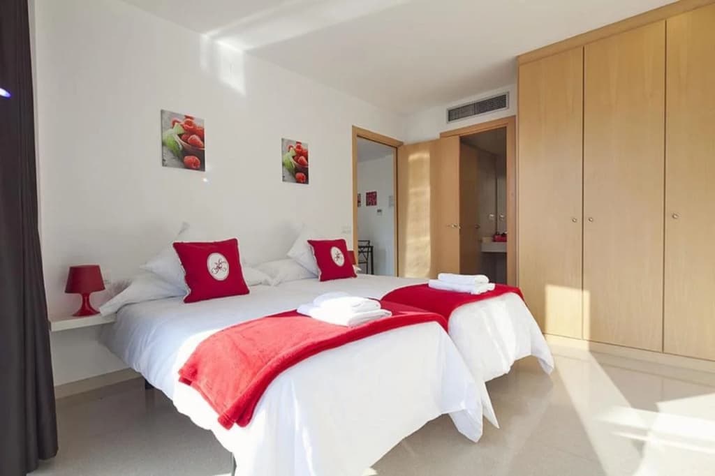 Charmsuites Nou Rambla - main photo