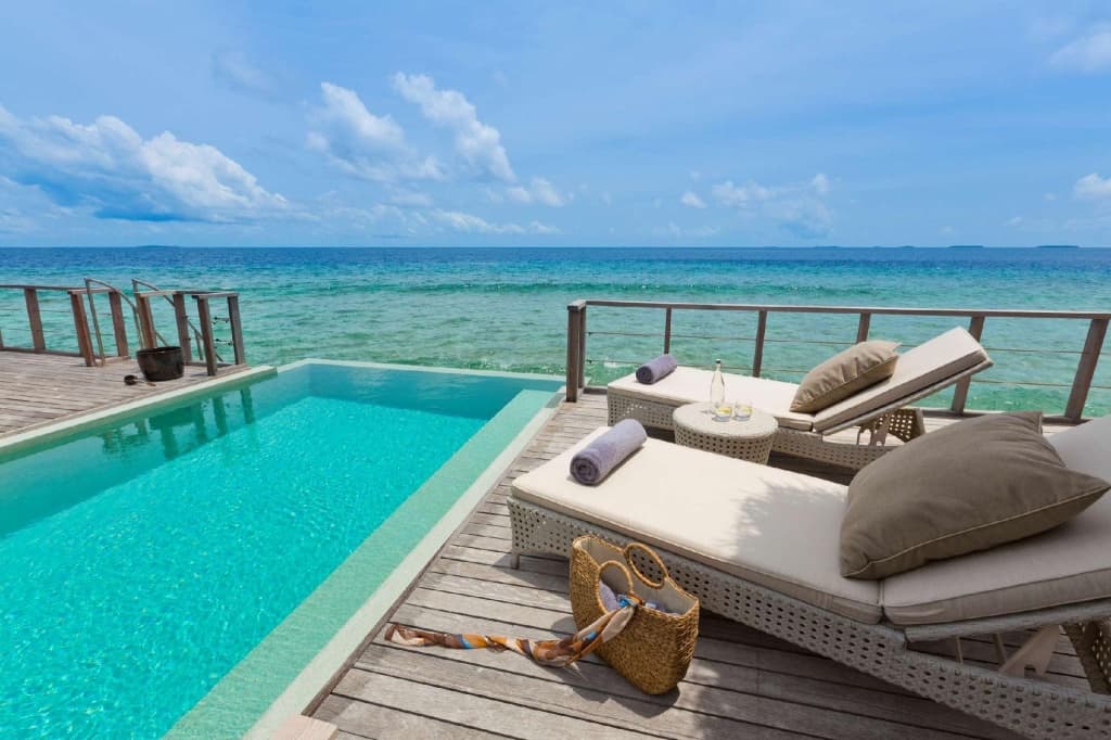 Dusit Thani Maldives Resort - photo 16
