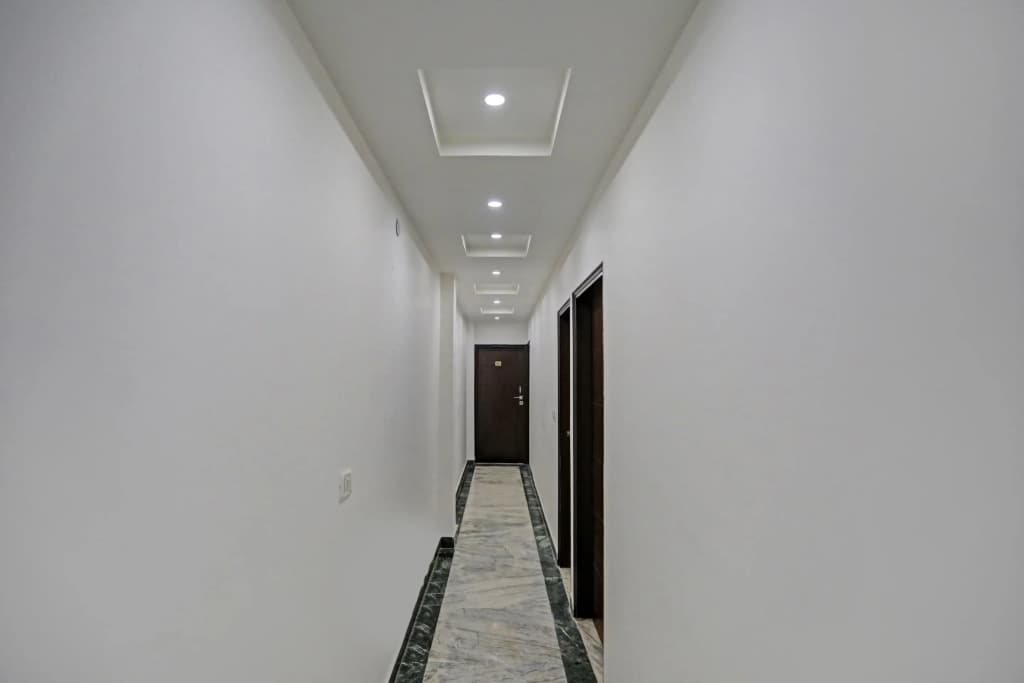 Collection O Nirvana Residency Near Lotus Temple - photo 8