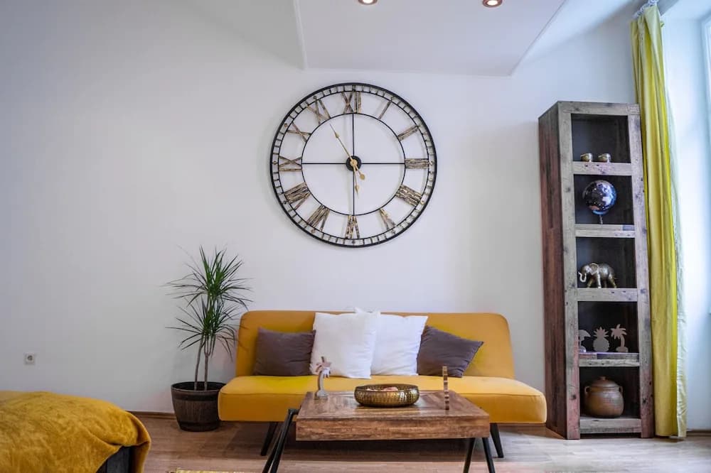 Vibrant Apartment Near Downtown - photo 17