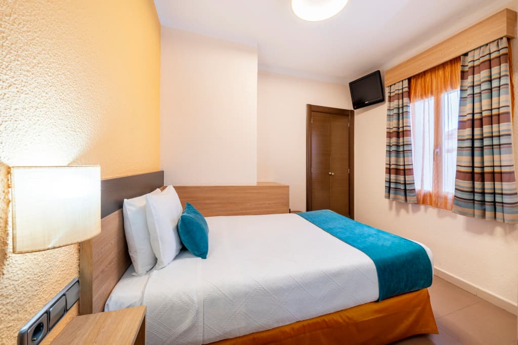 Hostal Ballesta - photo 4